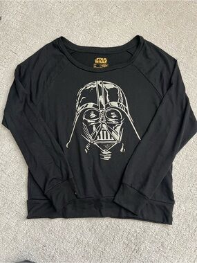 Star Wars sweatshirt